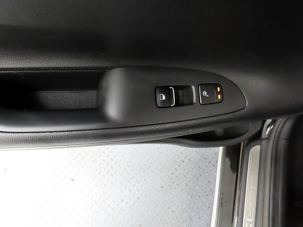 HYUNDAI Grandeur - Vista 12
