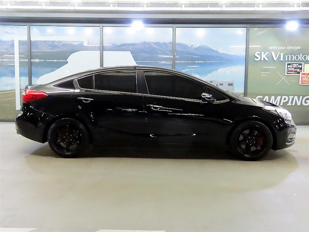 KIA K3 - Vista 3