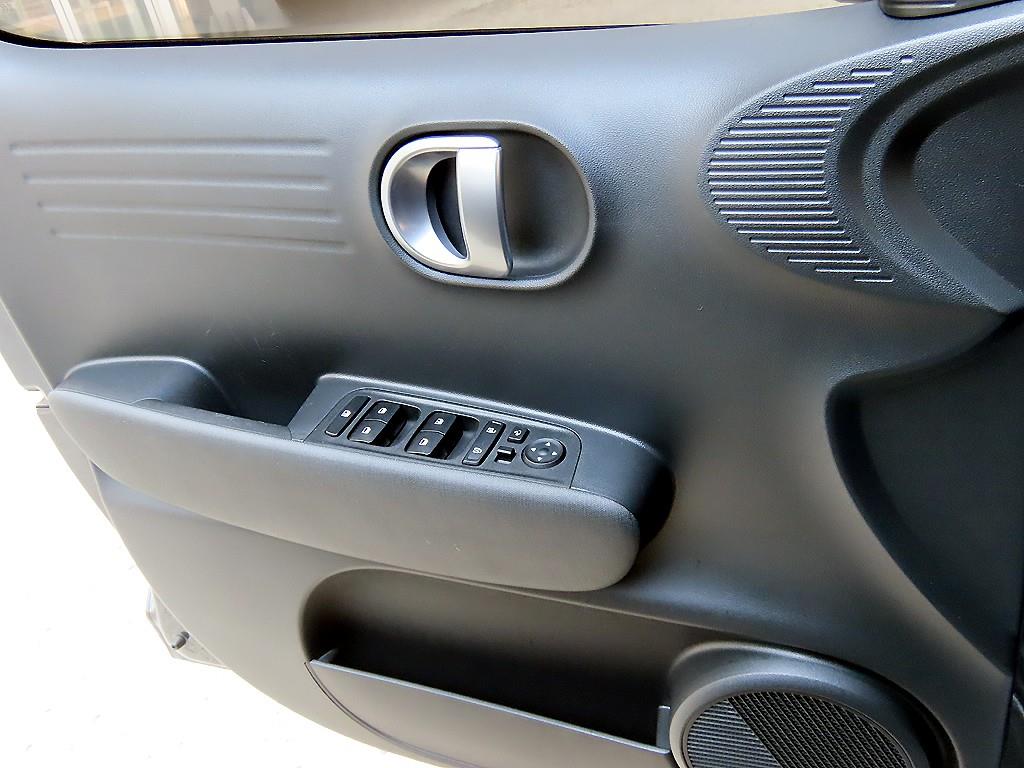 HYUNDAI Casper - Vista 11