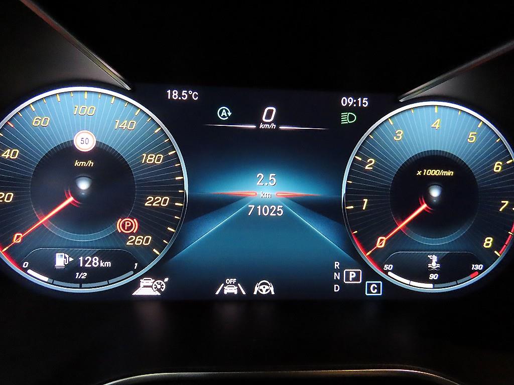 Mercedes Benz GLC Class - Vista 9