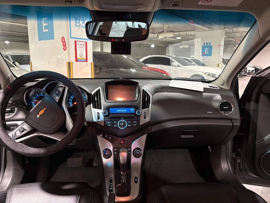 Chevrolet Cruise - Vista 5