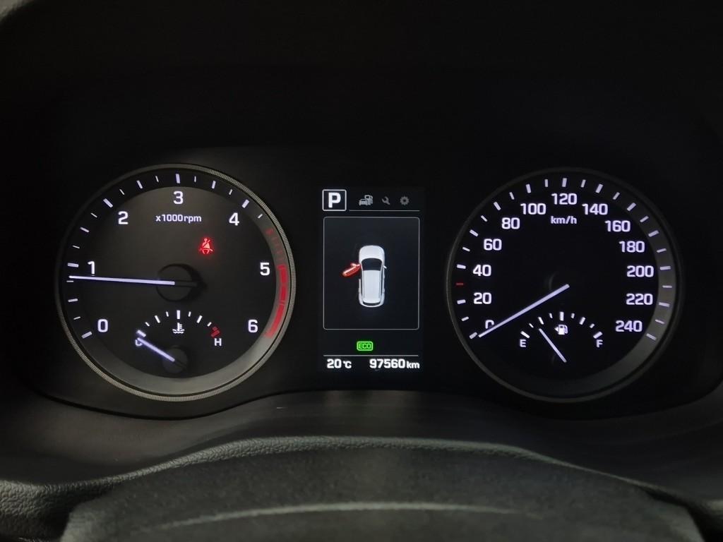 HYUNDAI Tucson - Vista 5