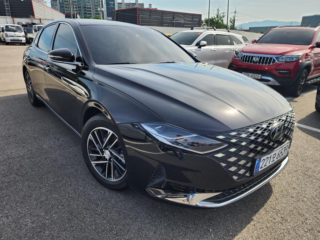 HYUNDAI Grandeur - Vista 3
