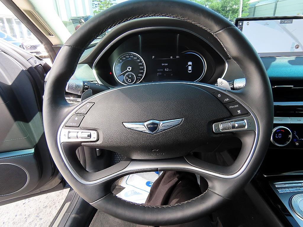 Genesis G80 - Vista 8