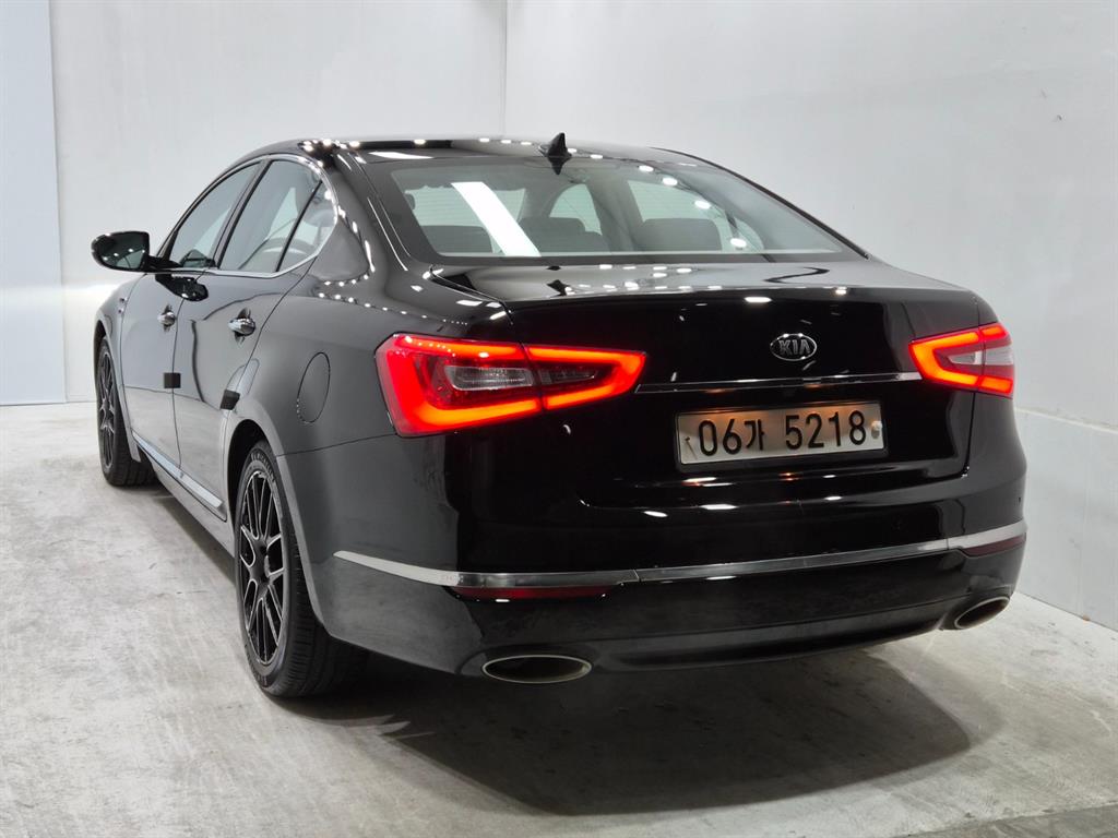KIA K7 - Vista 4