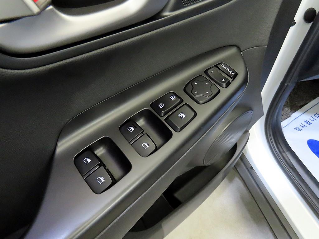 HYUNDAI Kona 2020 Blanco - Importación desde Corea - HF Imports Iquique - Foto 13