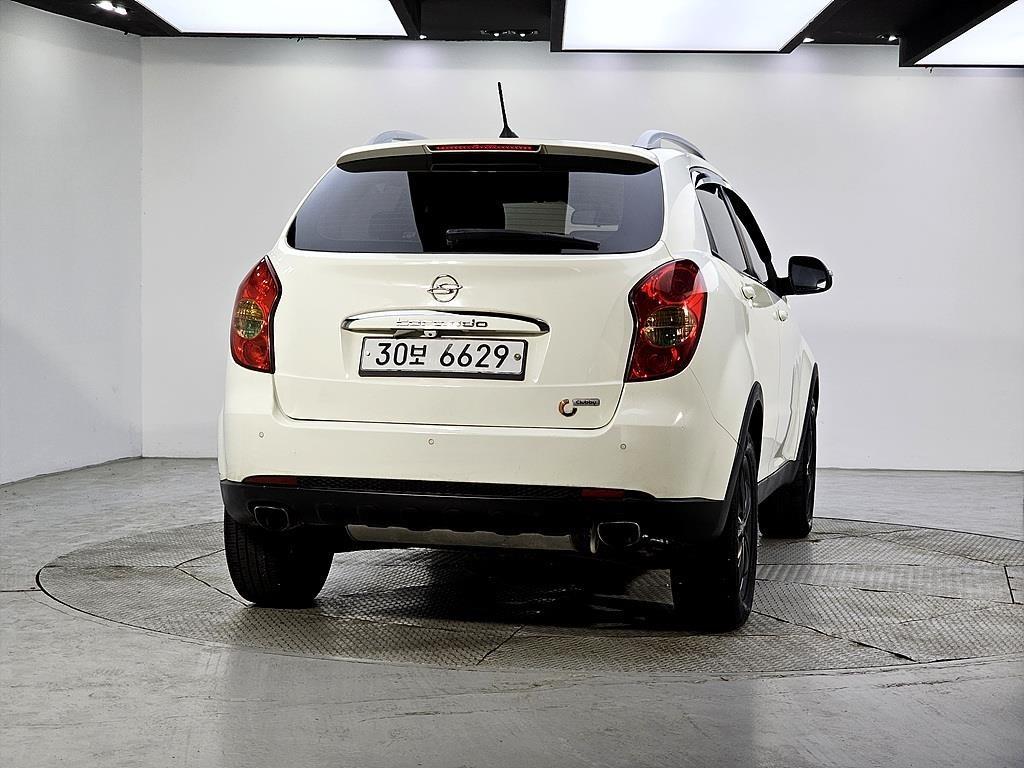 Ssangyong Korando - Vista 3
