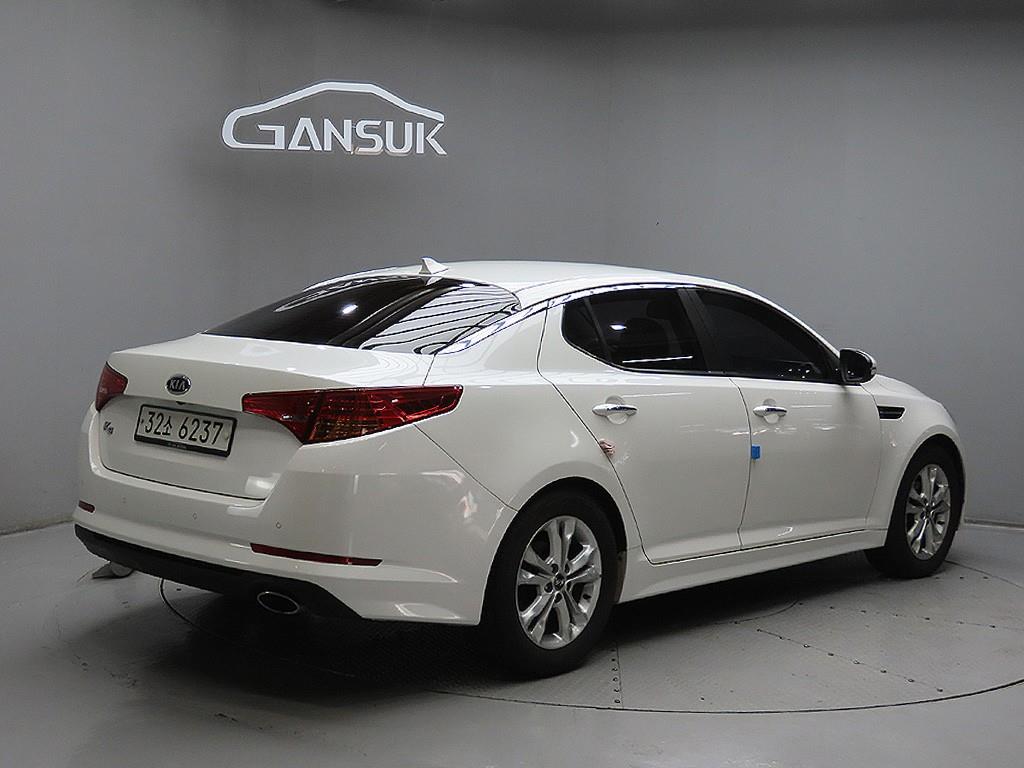 KIA K5 - Vista 7