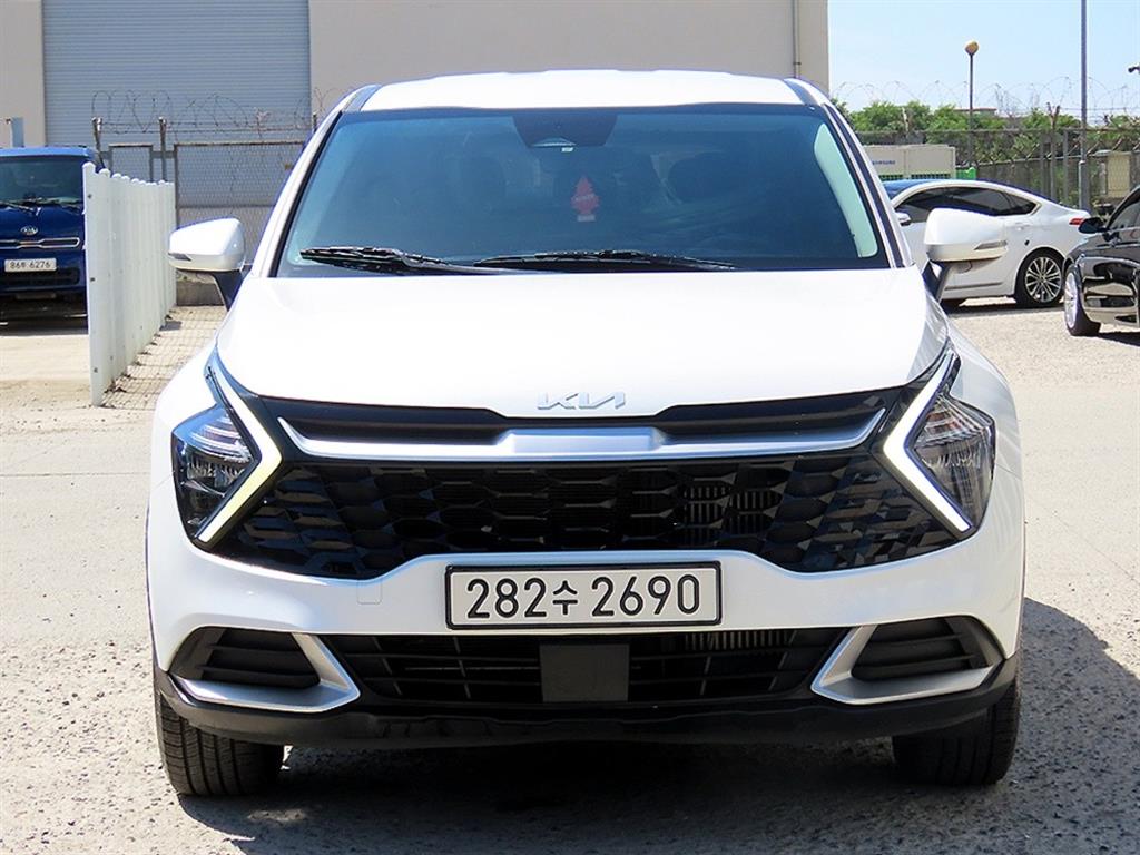 KIA Sportage 2022 Blanco - Importación desde Corea - HF Imports Iquique - Foto 1