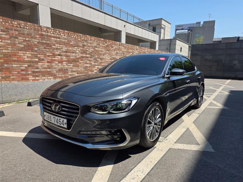 HYUNDAI Grandeur - Vista 2