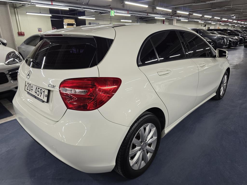 Mercedes Benz A Class - Vista 4