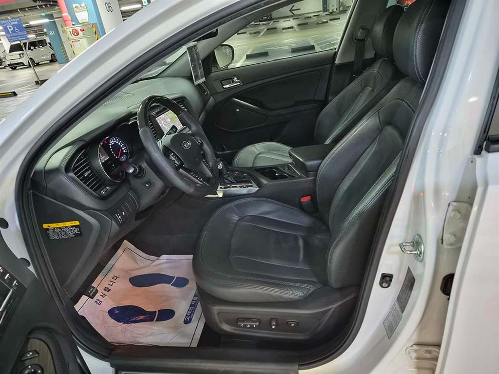 KIA K5 - Vista 6