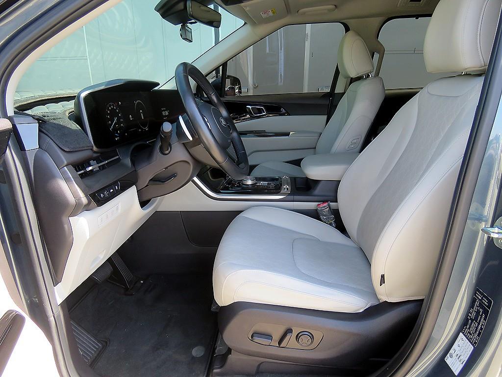 KIA Carnival - Vista 7