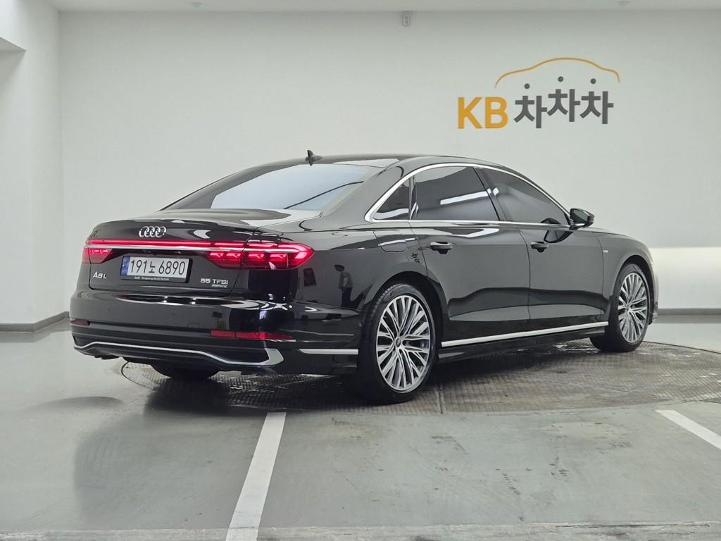 Audi A8 - Vista 4