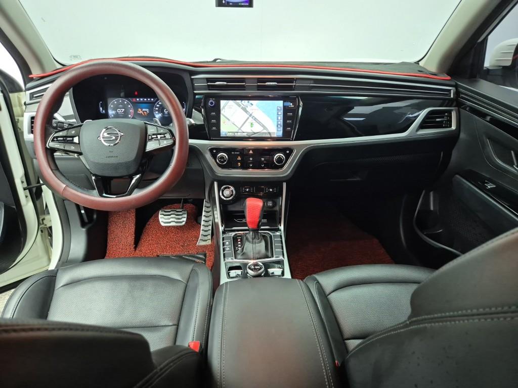 Ssangyong Korando - Vista 5