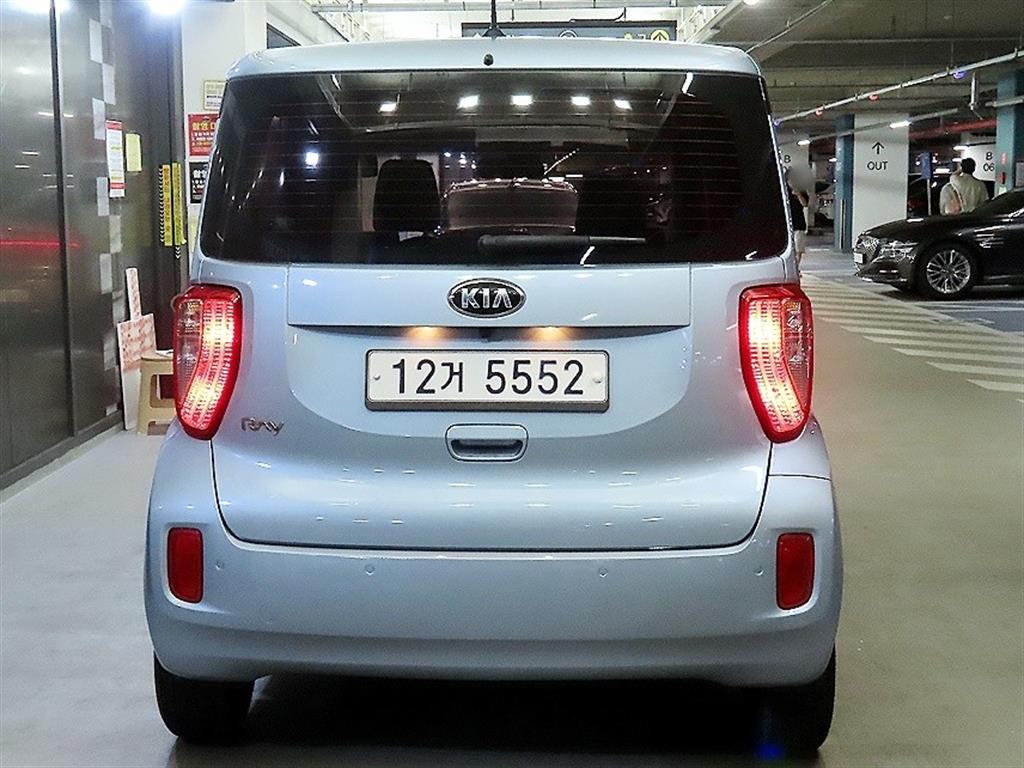 KIA Ray - Vista 5