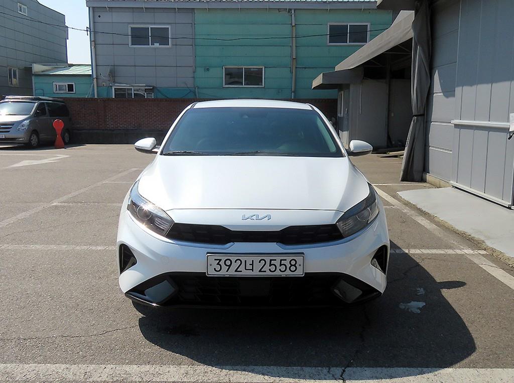 KIA K3 2022 Blanco - Importación desde Corea - HF Imports Iquique - Foto 1