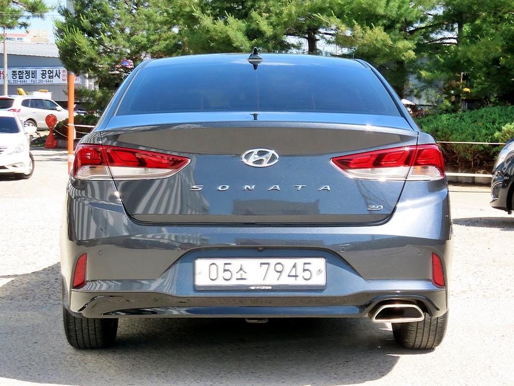 HYUNDAI Sonata - Vista 4