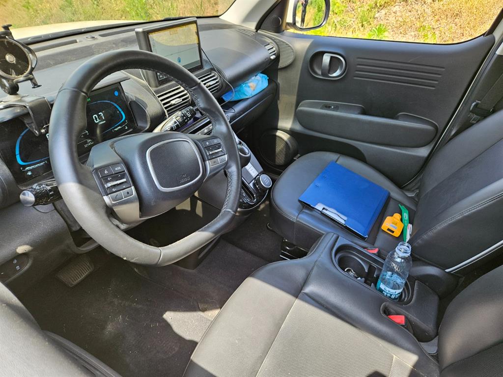 HYUNDAI Casper - Vista 8