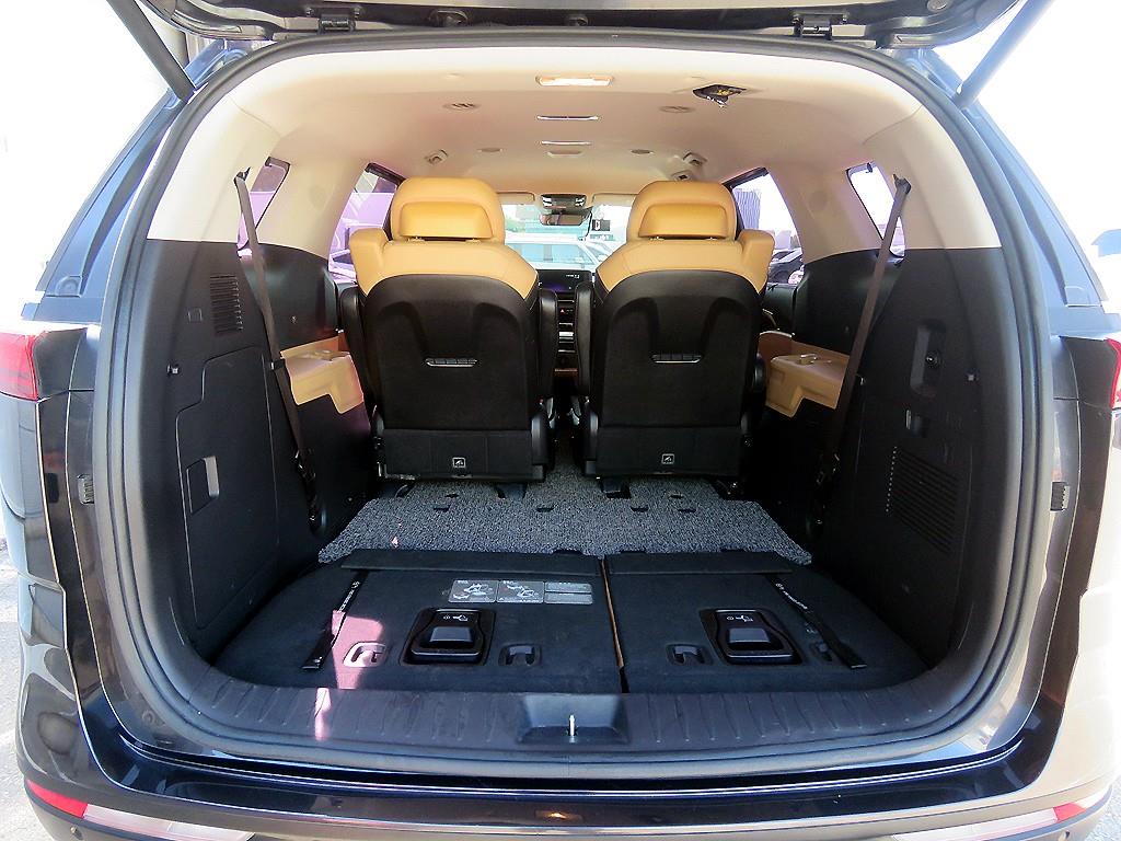 KIA Carnival - Vista 5