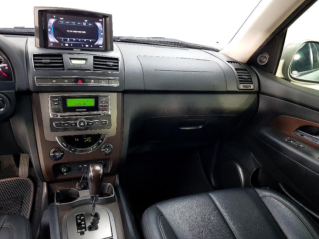 Ssangyong Rexton - Vista 9