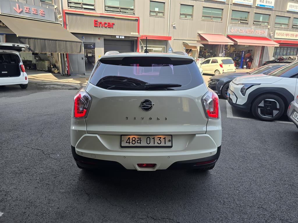 Ssangyong Tivoli - Vista 3