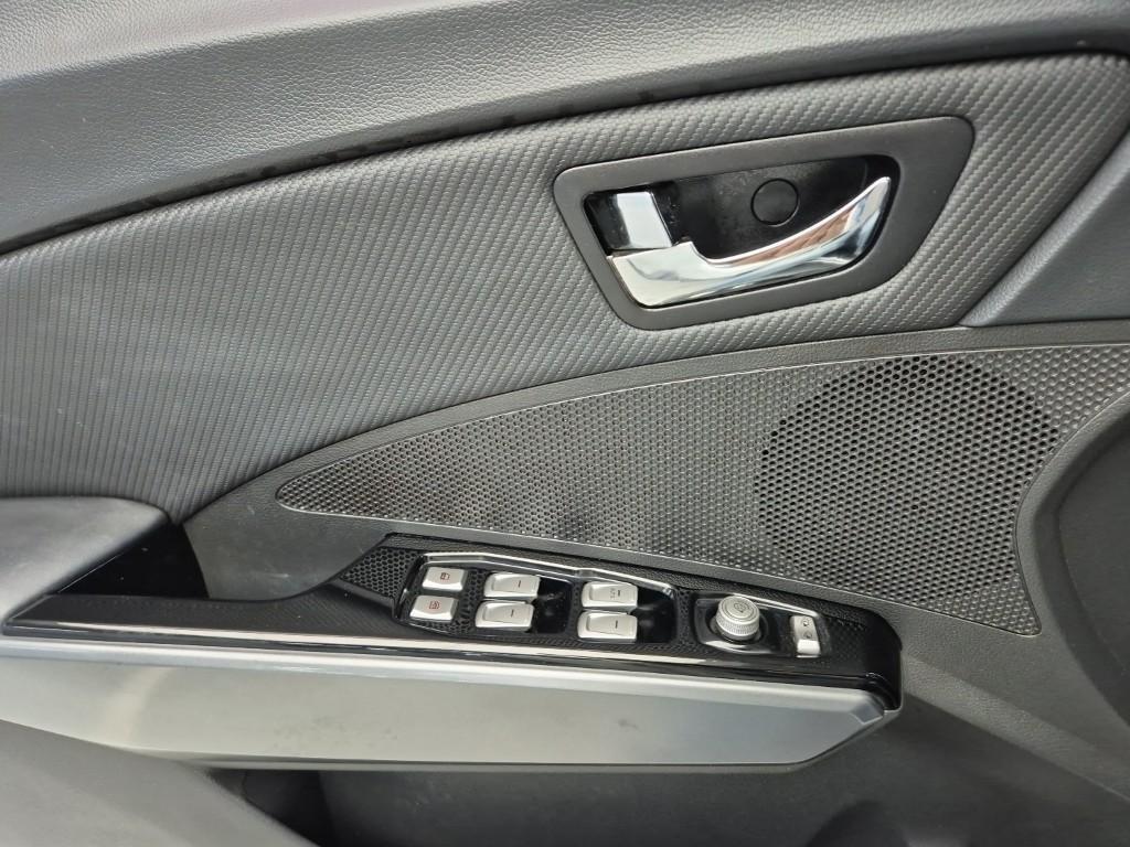 Ssangyong Tivoli 2018 Blanco - Importación desde Corea - HF Imports Iquique - Foto 18