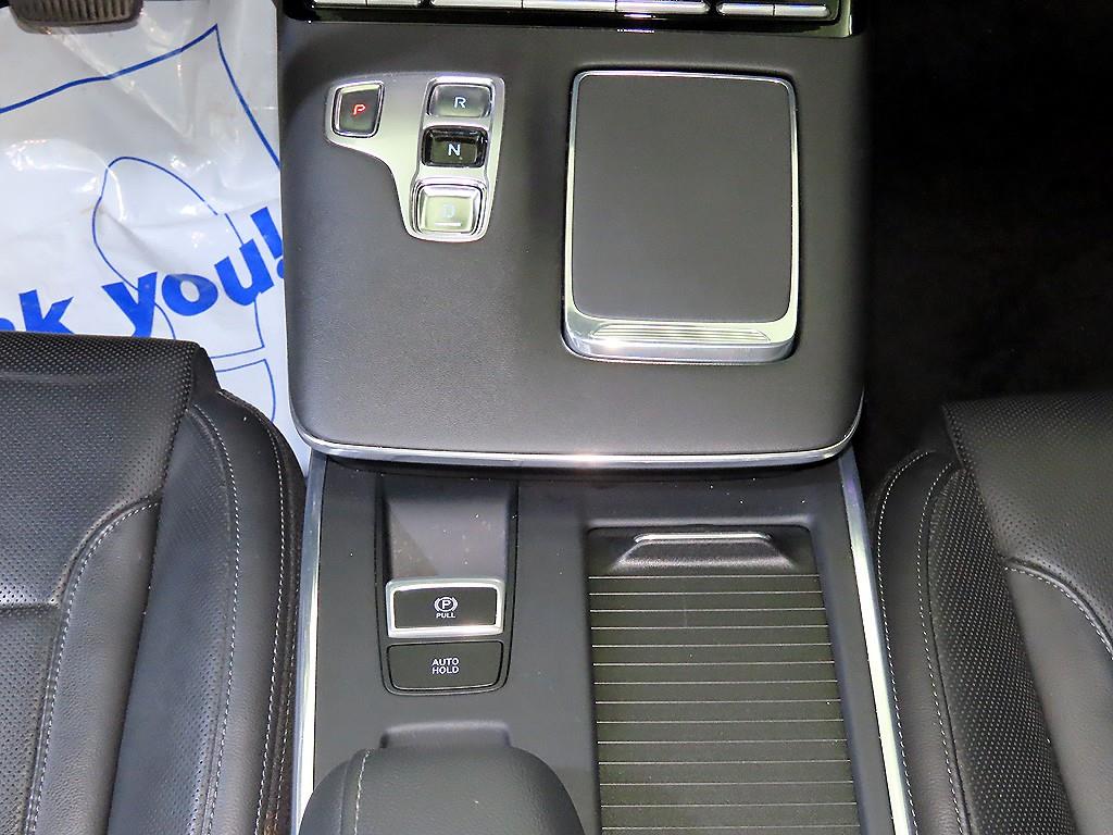 HYUNDAI Grandeur - Vista 12