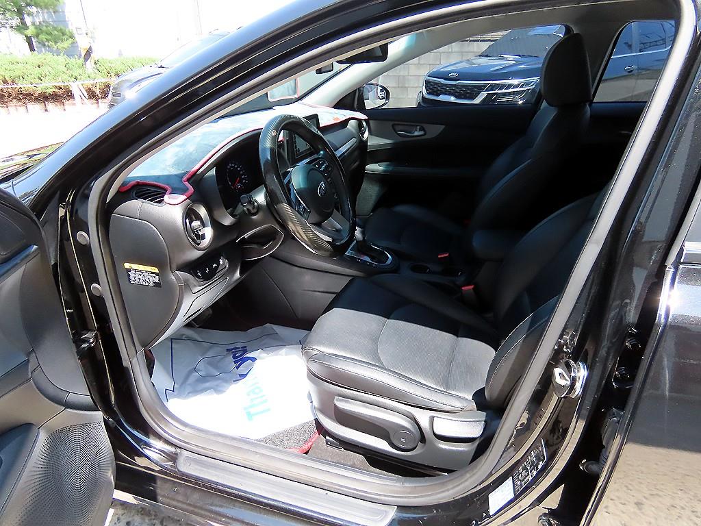 KIA K3 - Vista 5