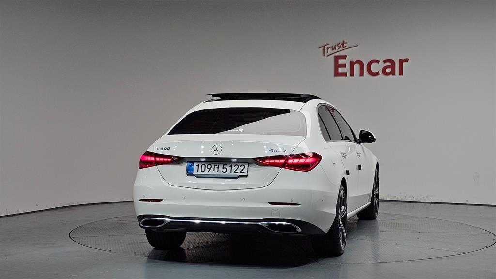 Mercedes Benz C Class - Vista 4