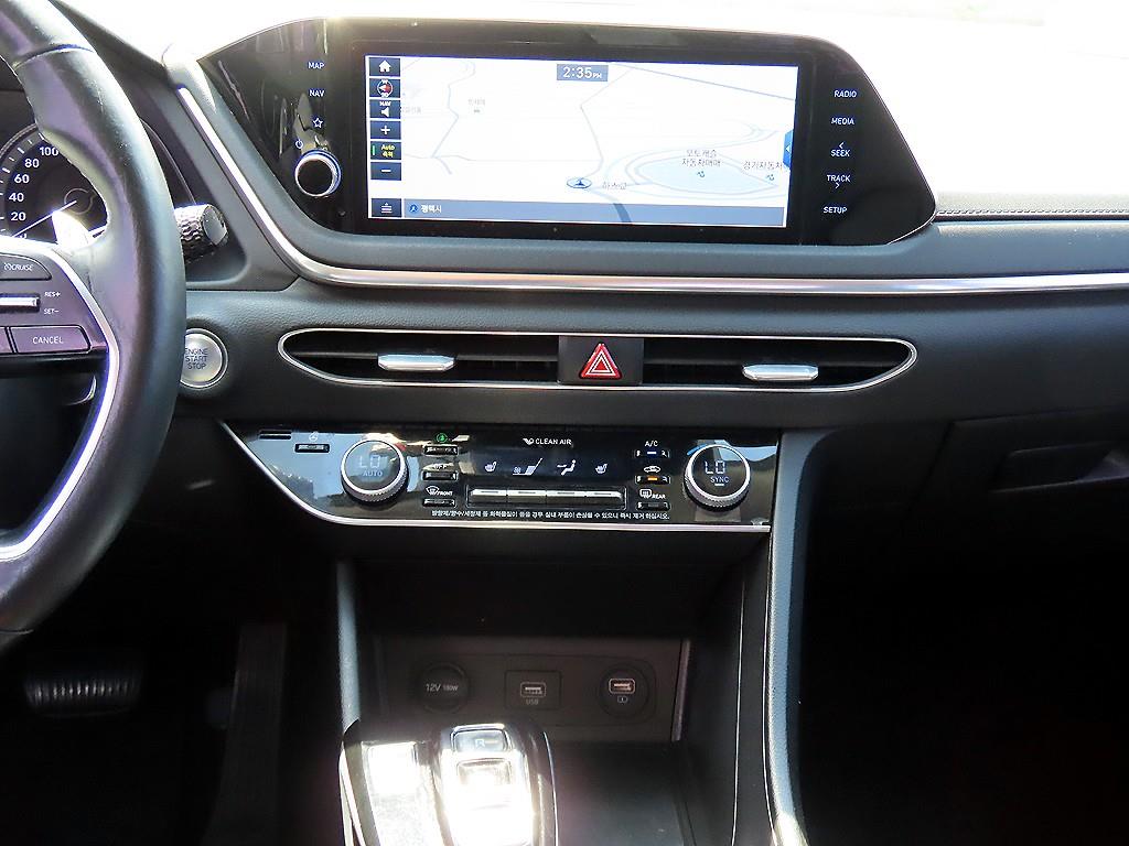 HYUNDAI Sonata - Vista 10