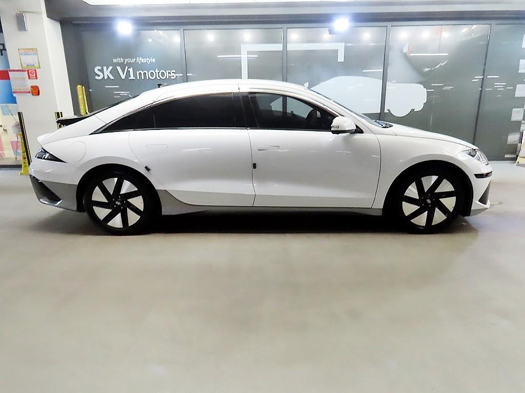 HYUNDAI Ioniq 6 - Vista 3