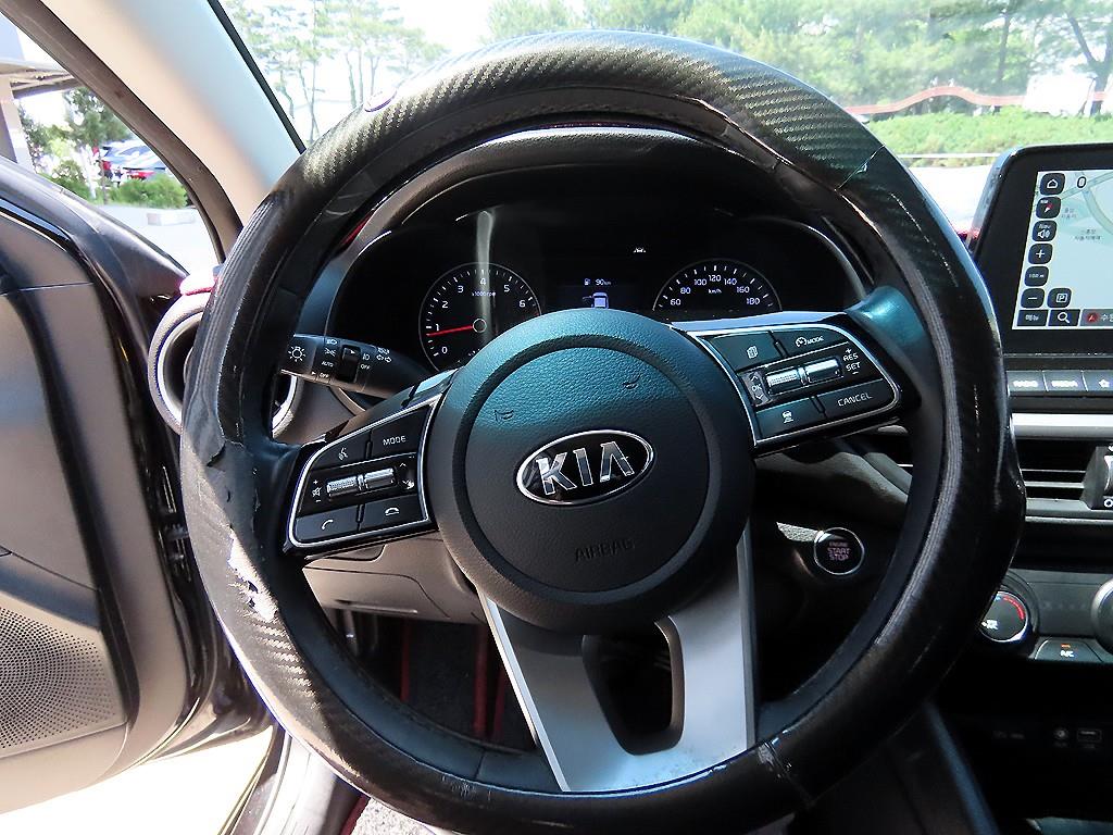 KIA K3 - Vista 8