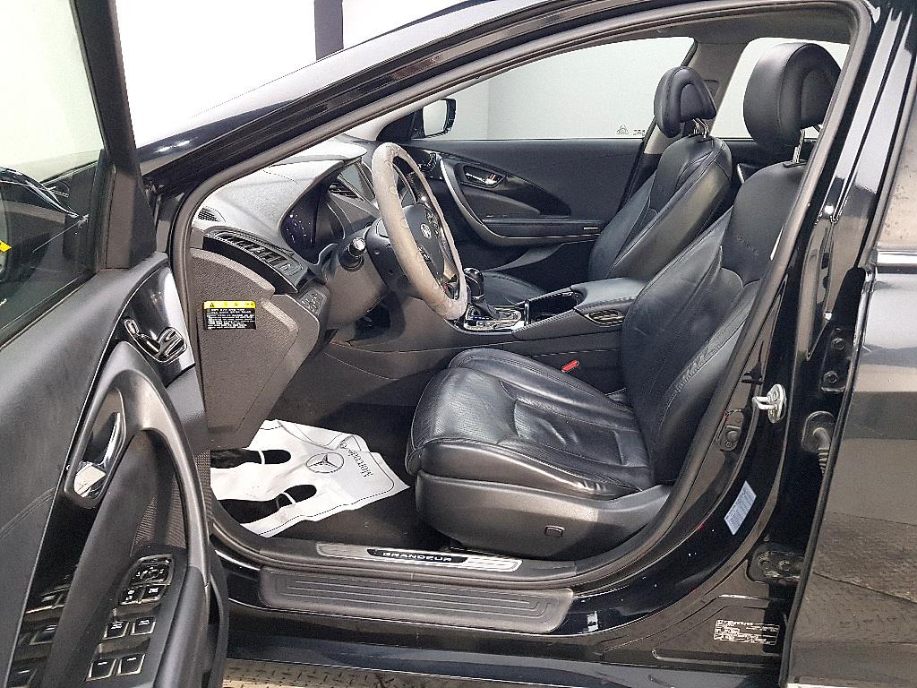 HYUNDAI Grandeur - Vista 8