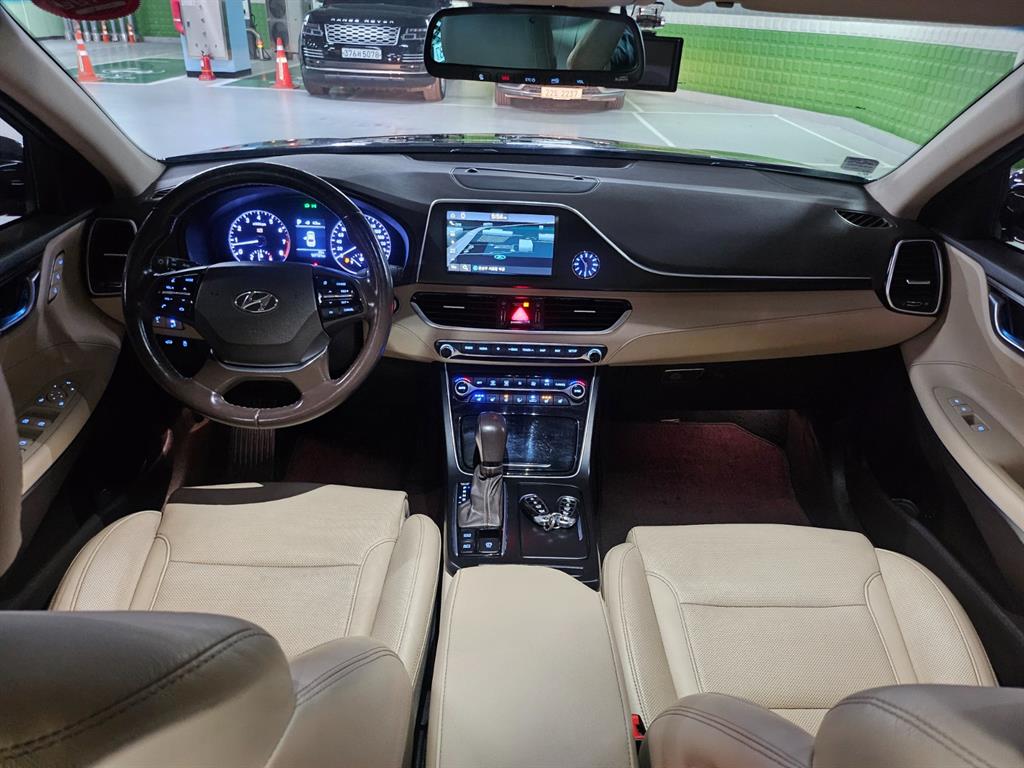 HYUNDAI Grandeur - Vista 8