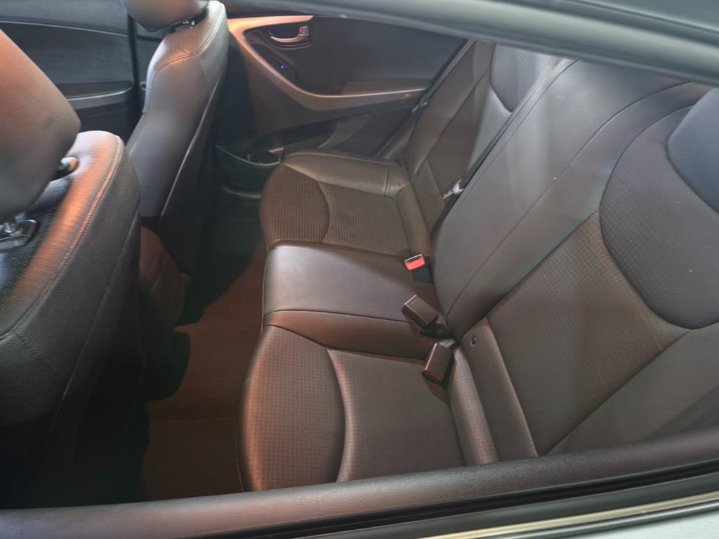 HYUNDAI Avante 2016 Gris - Importación desde Corea - HF Imports Iquique - Foto 14