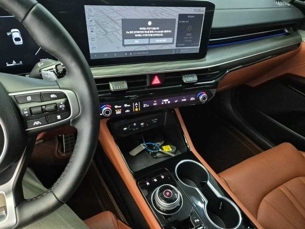 KIA K5 - Vista 10