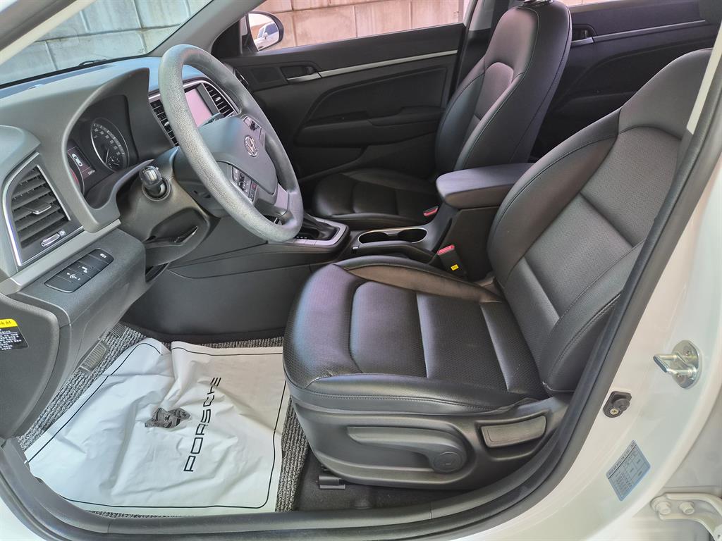 HYUNDAI Avante 2018 Blanco - Importación desde Corea - HF Imports Iquique - Foto 13