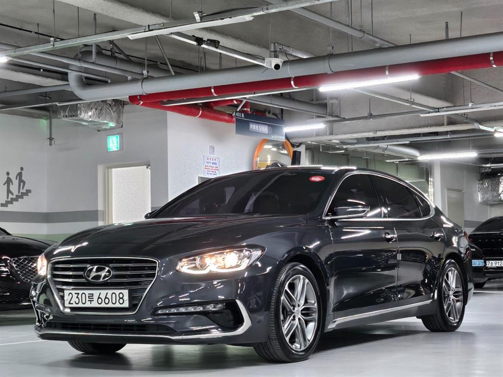 HYUNDAI Grandeur - Vista 3