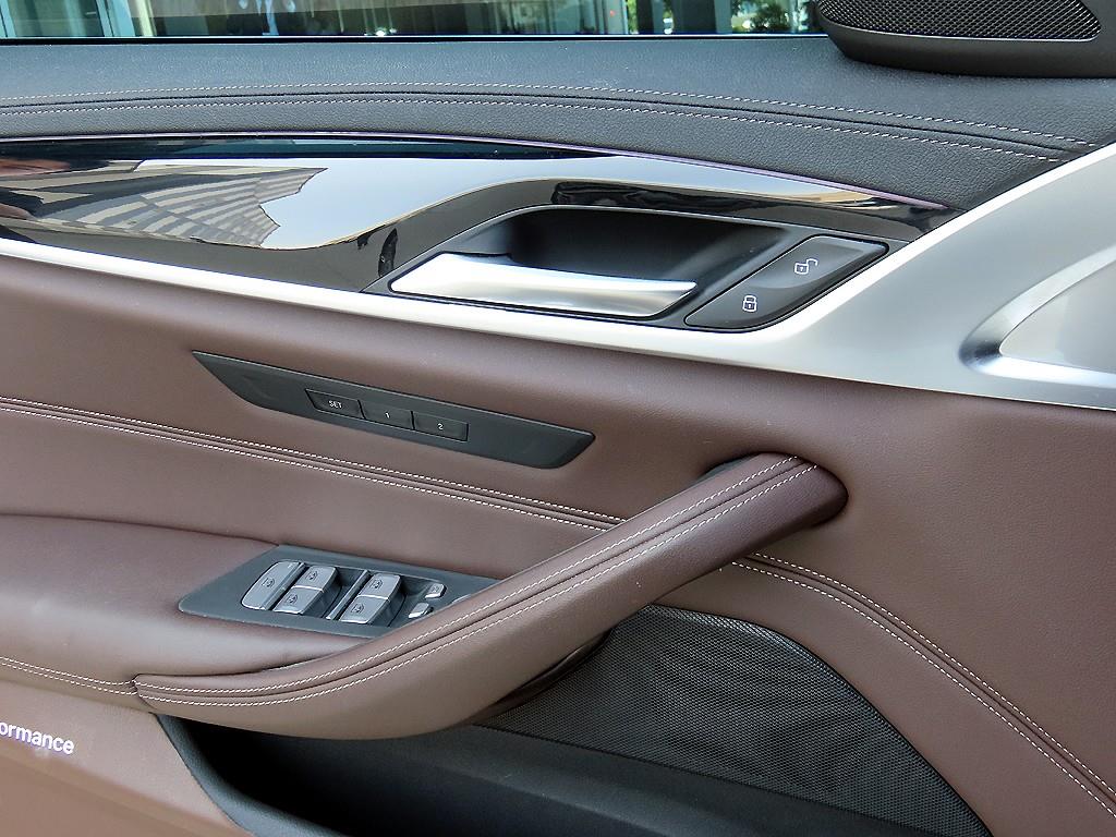 BMW 5 Series - Vista 12