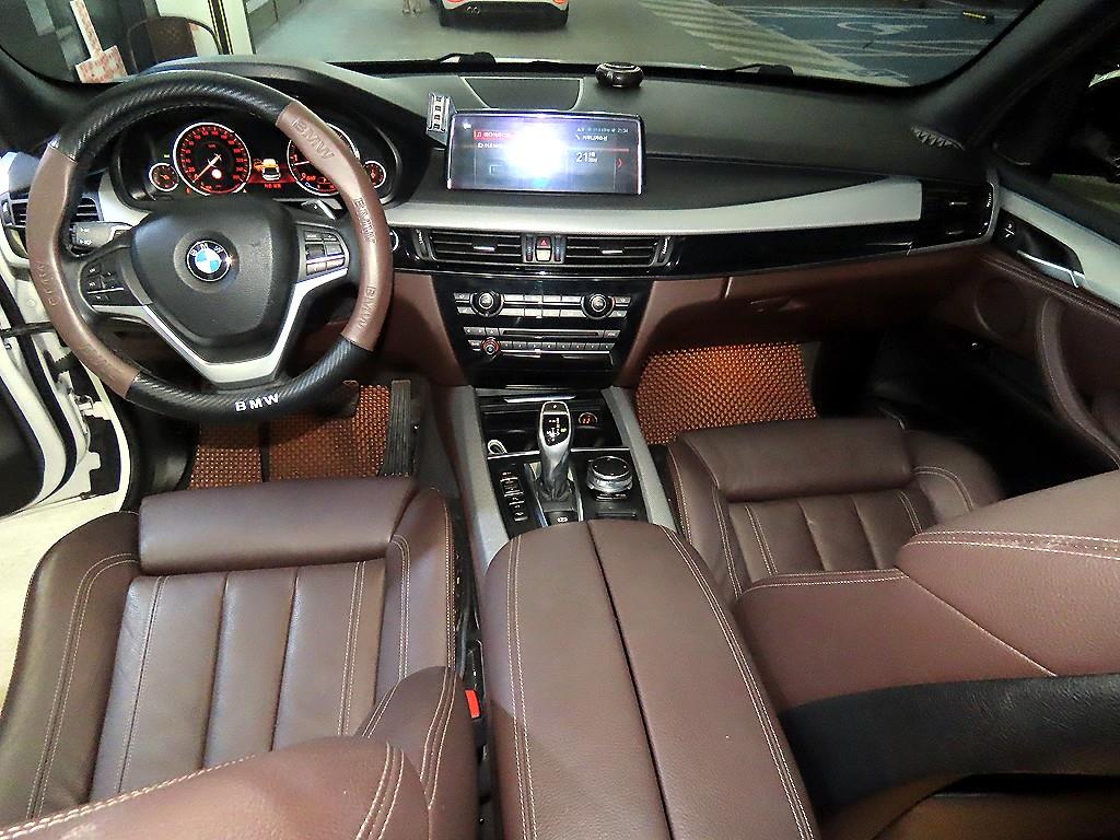 BMW X5 - Vista 10