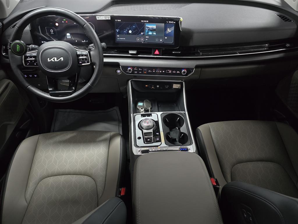 KIA Carnival - Vista 8