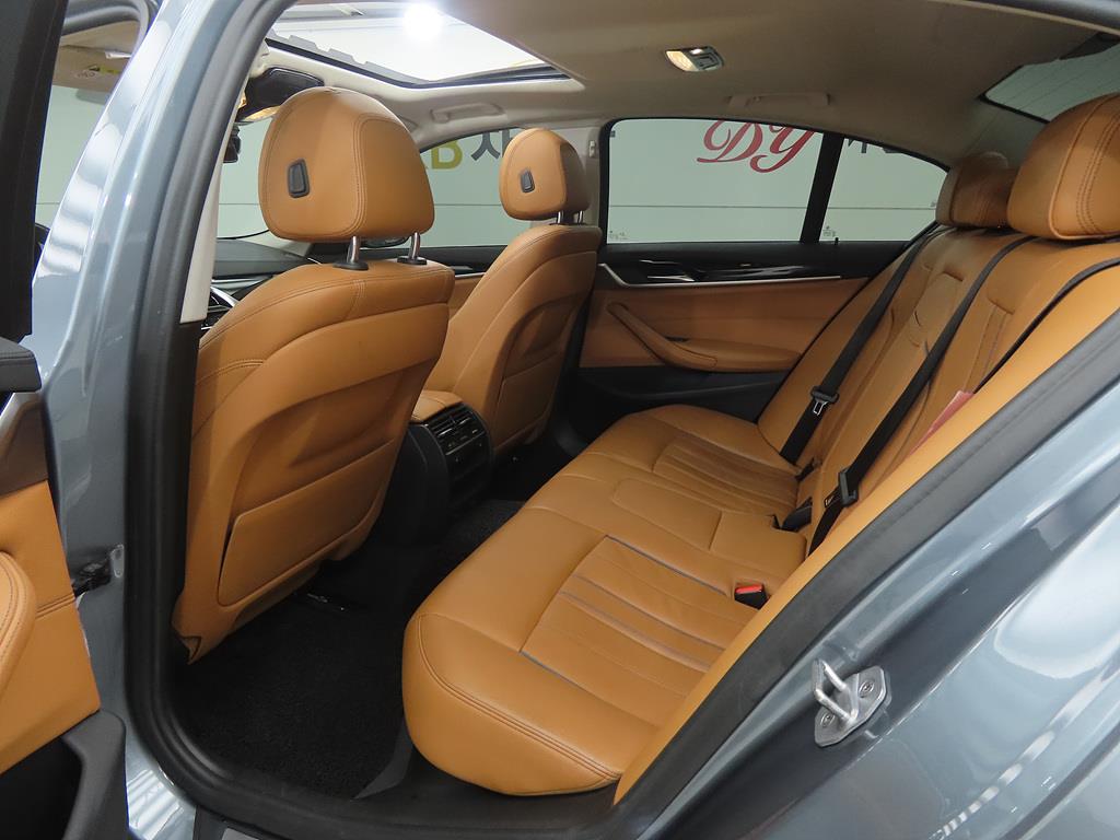 BMW 5 Series - Vista 6