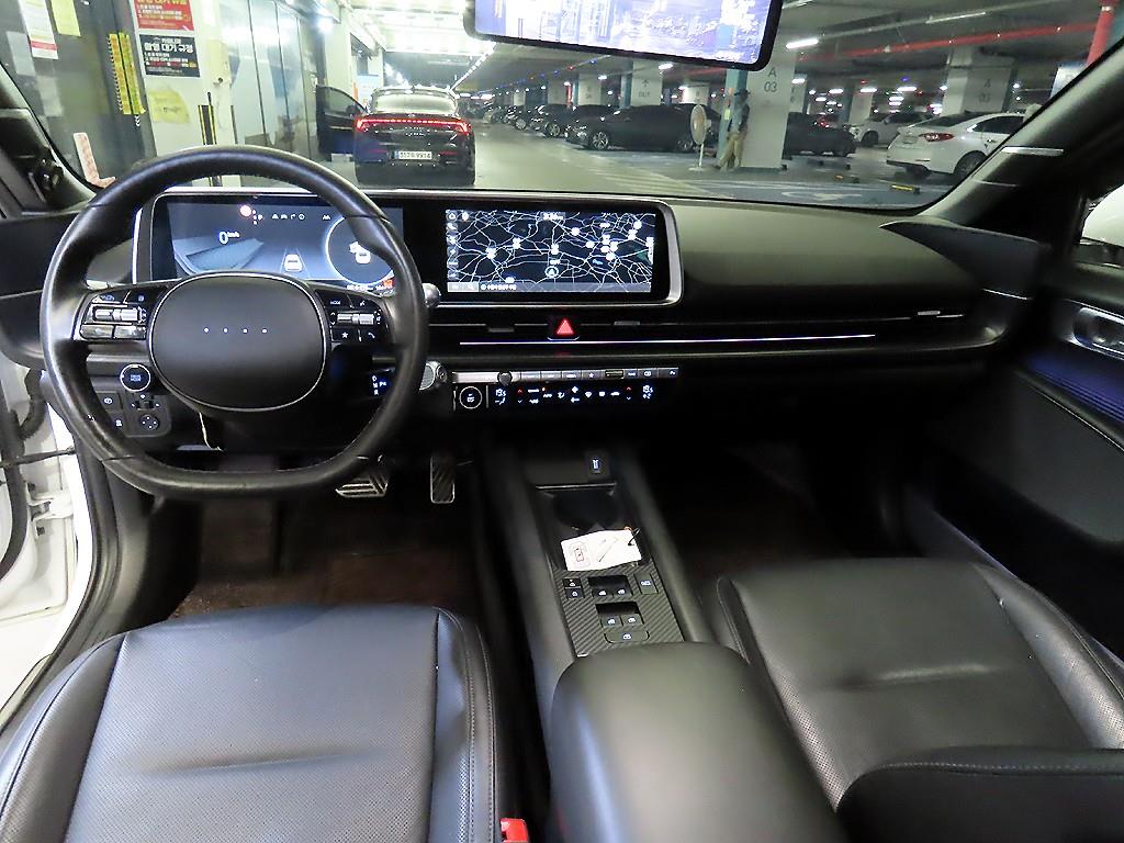 HYUNDAI Ioniq 6 - Vista 10