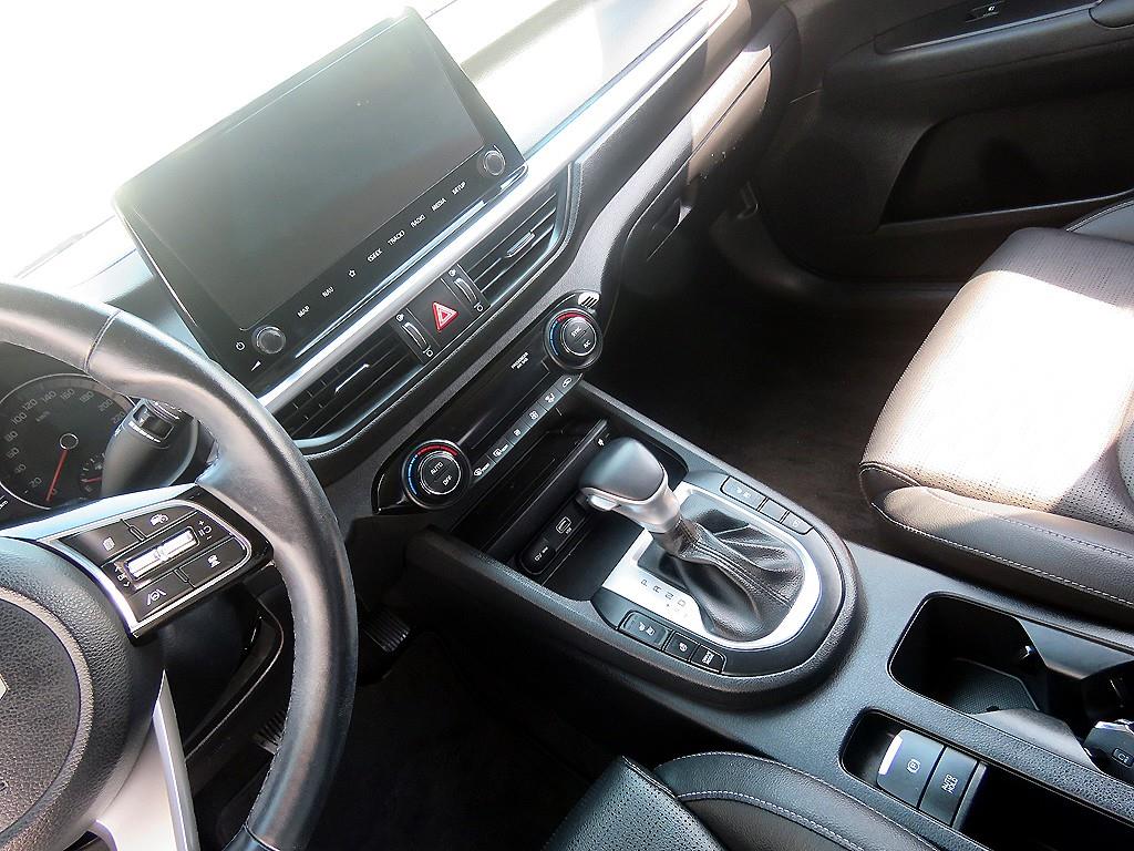 KIA K3 - Vista 10