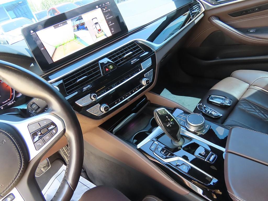 BMW 5 Series - Vista 10