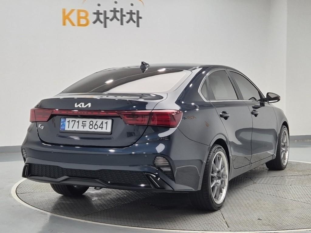 KIA K3 - Vista 3
