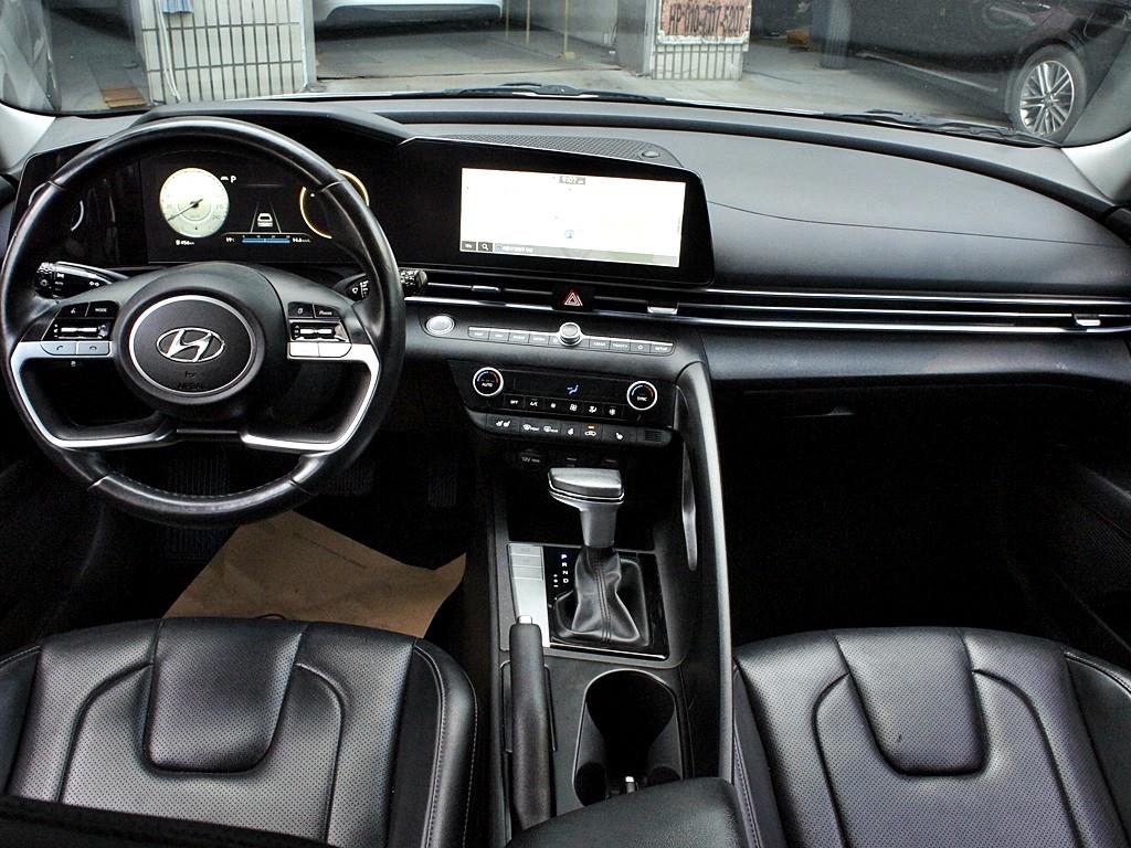 HYUNDAI Avante 2021 Blanco - Importación desde Corea - HF Imports Iquique - Foto 7