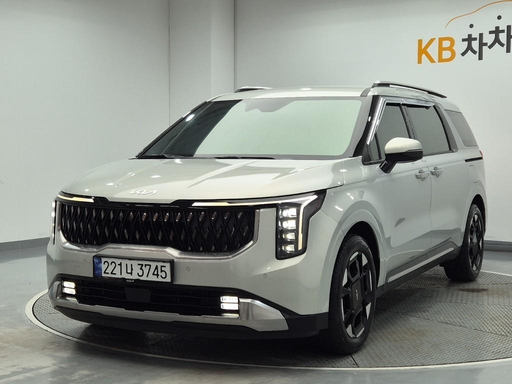 KIA Carnival 2024 Plateado - Importación desde Corea - HF Imports Iquique - Foto 1