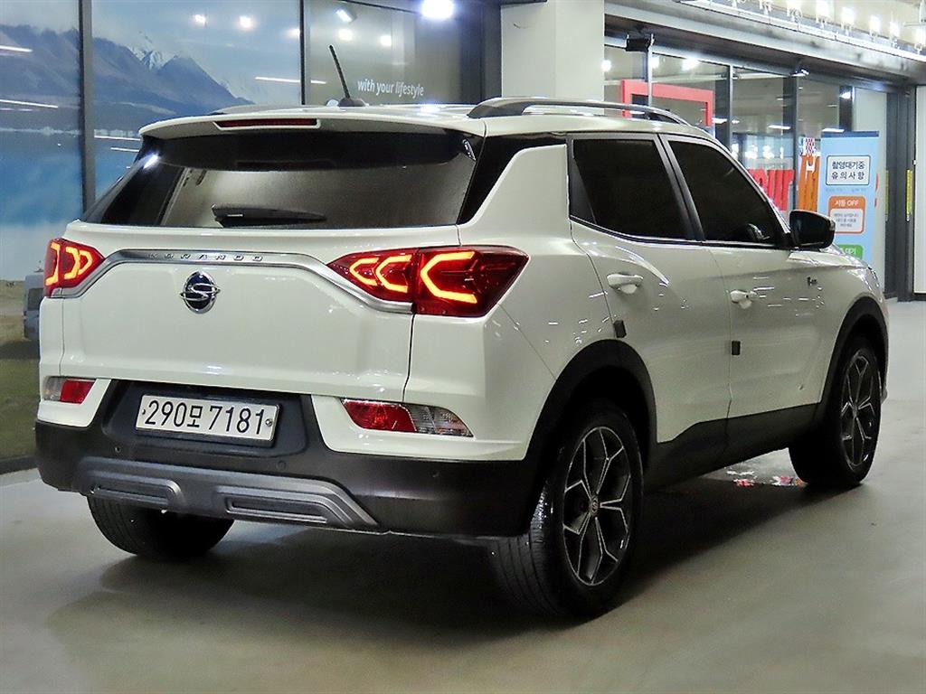 Ssangyong Korando - Vista 4